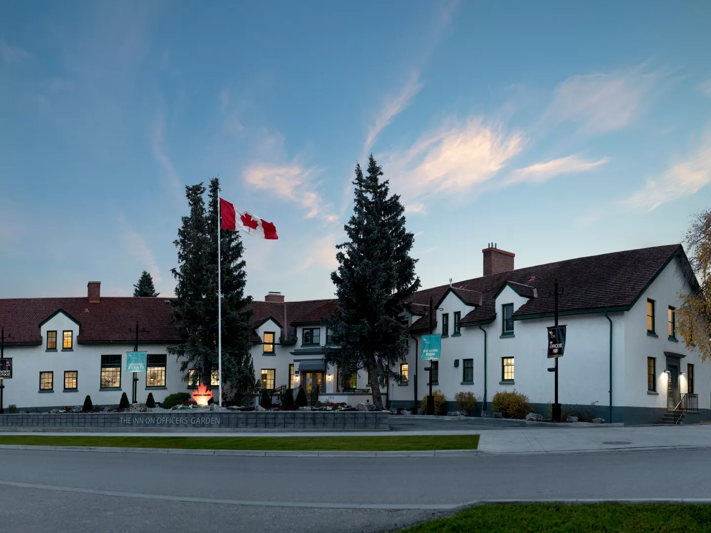 https://currielife.ca/wp-content/uploads/2023/09/CurrieLife-TheInn-2.webp